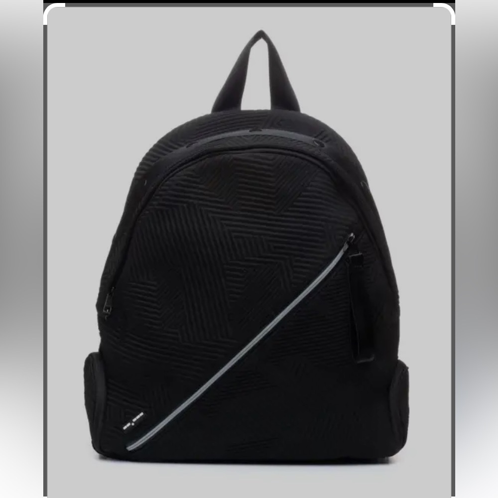 Go Dash Dot round Backpack